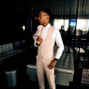 Meet your Posher, Leon